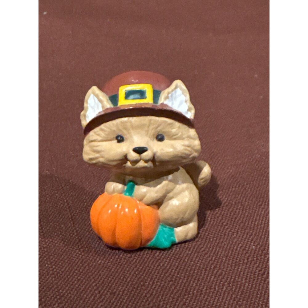 Hallmark Merry Miniatures 1993 Bobcat Pilgrim Thanksgiving Figurine